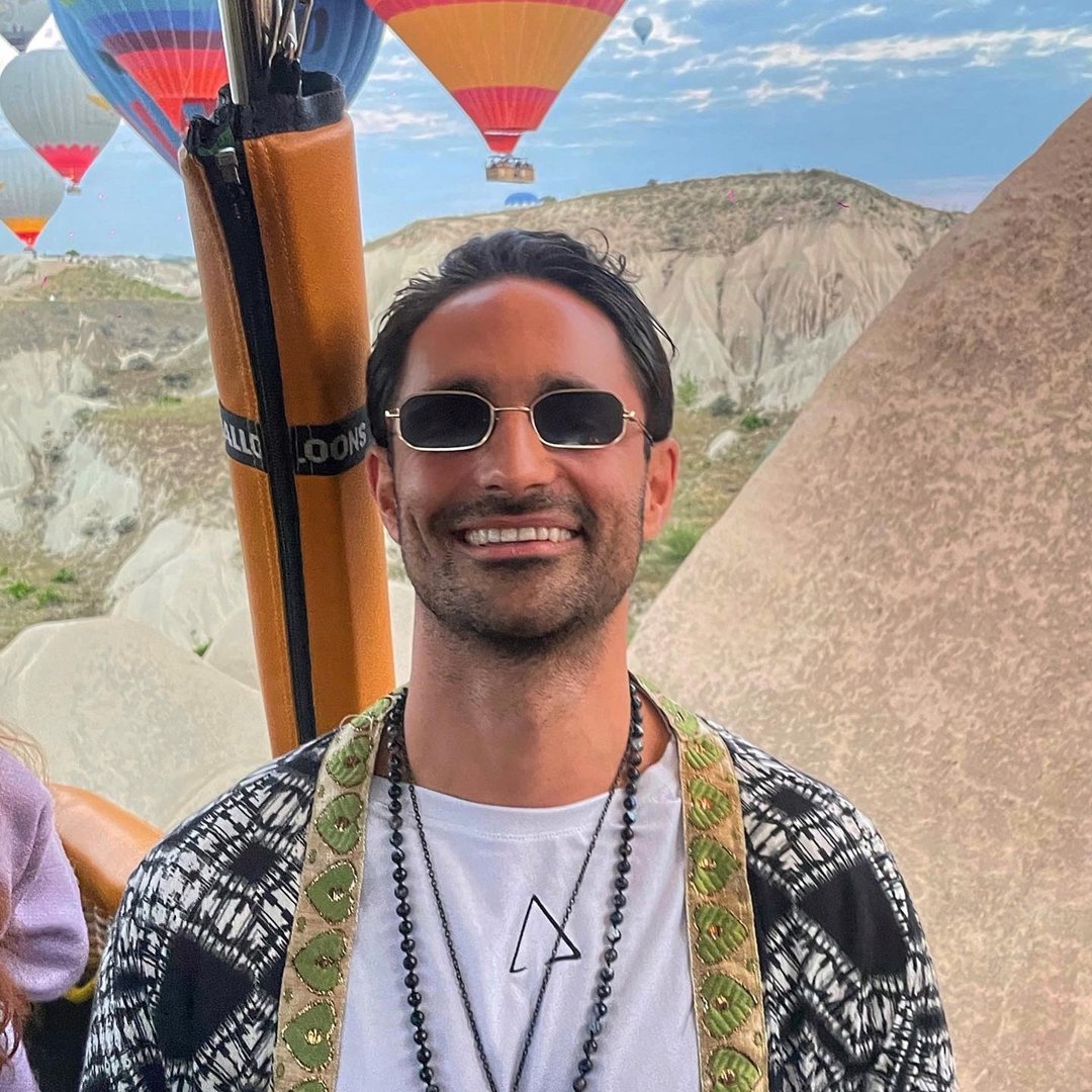 Sean Monteine - Hot Air Balloon Adventure