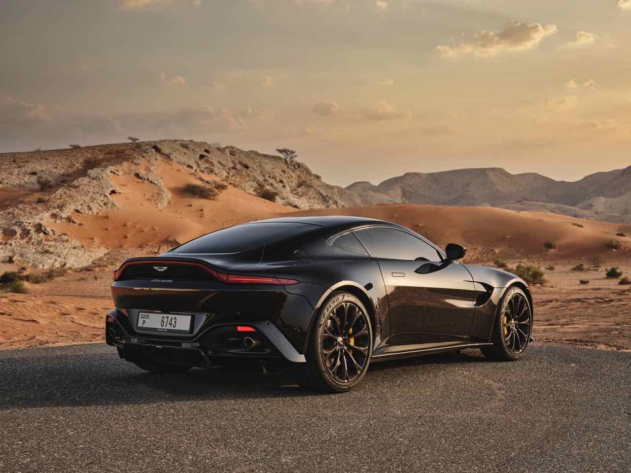 Aston Martin Vantage, luxury car rental in Dubai, photo 2
