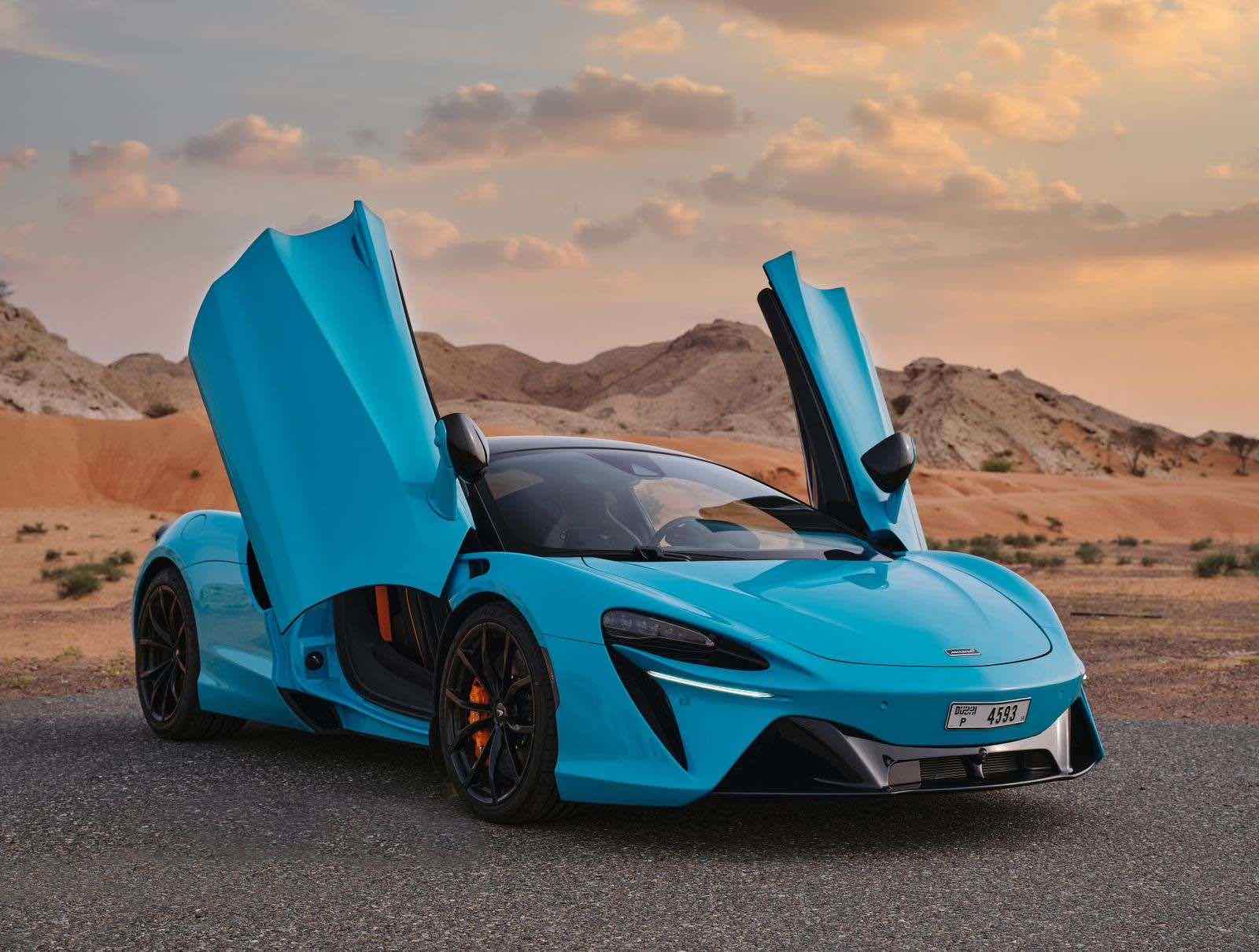 McLaren Artura, luxury car rental in Dubai