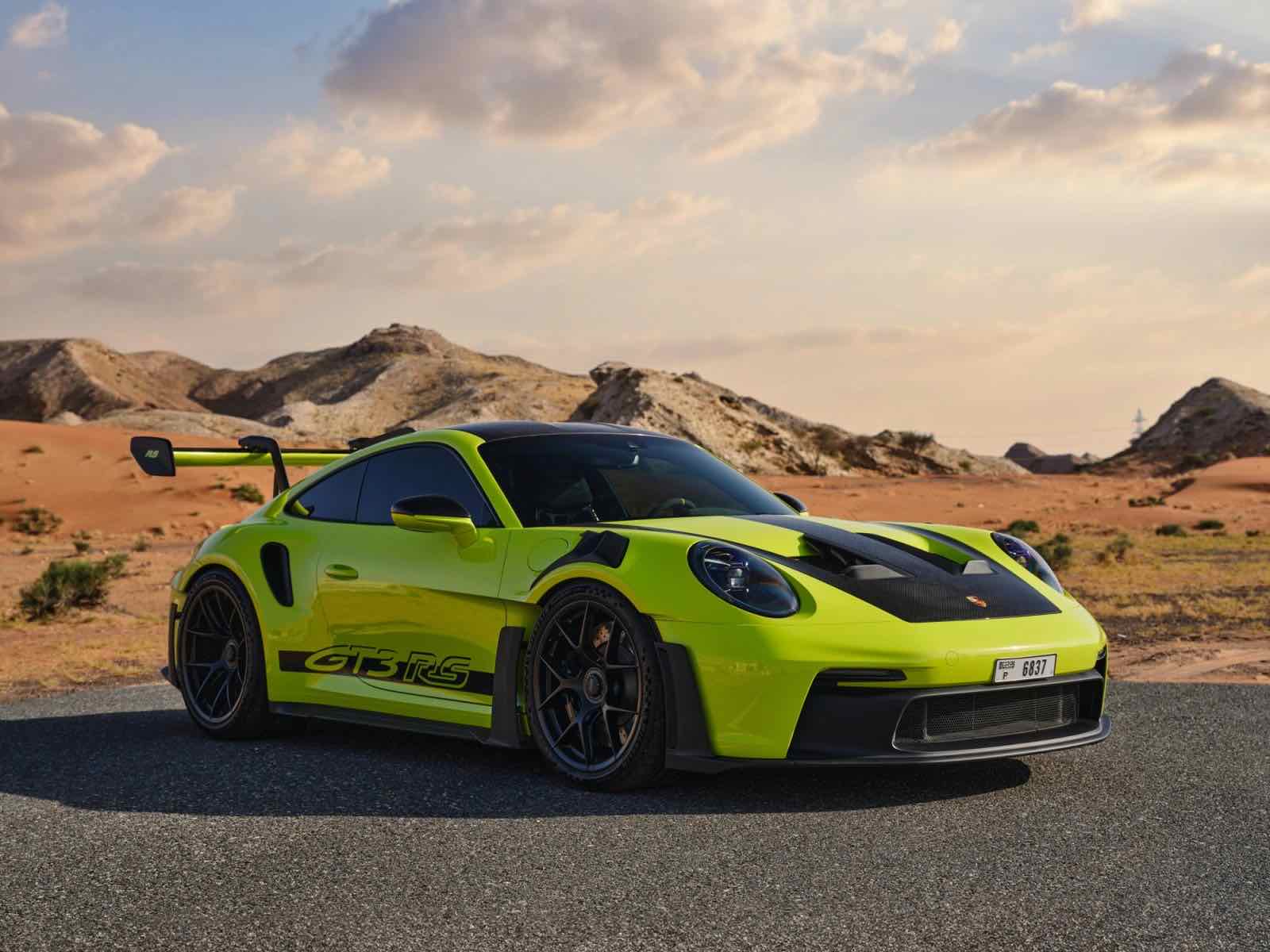 Porsche 911 GT3 RS, luxury car rental in Dubai