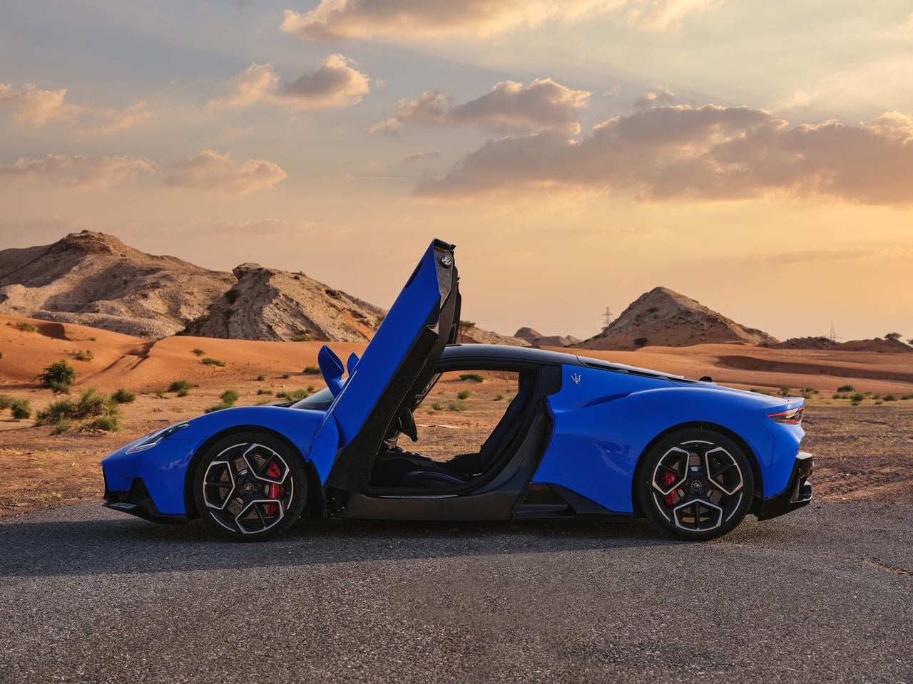Maserati MC20 for rent in Dubai, photo 2