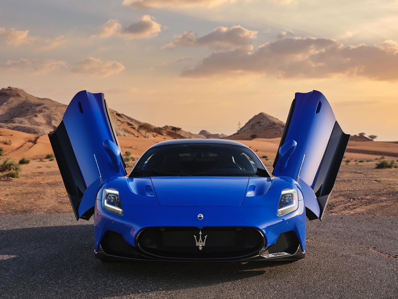 Maserati MC20 for rent in Dubai, photo 5