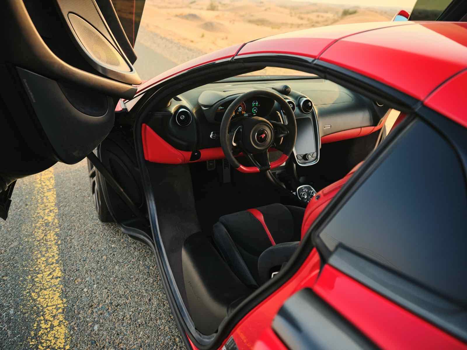 McLaren 570S, luxury car rental in Dubai, photo 3