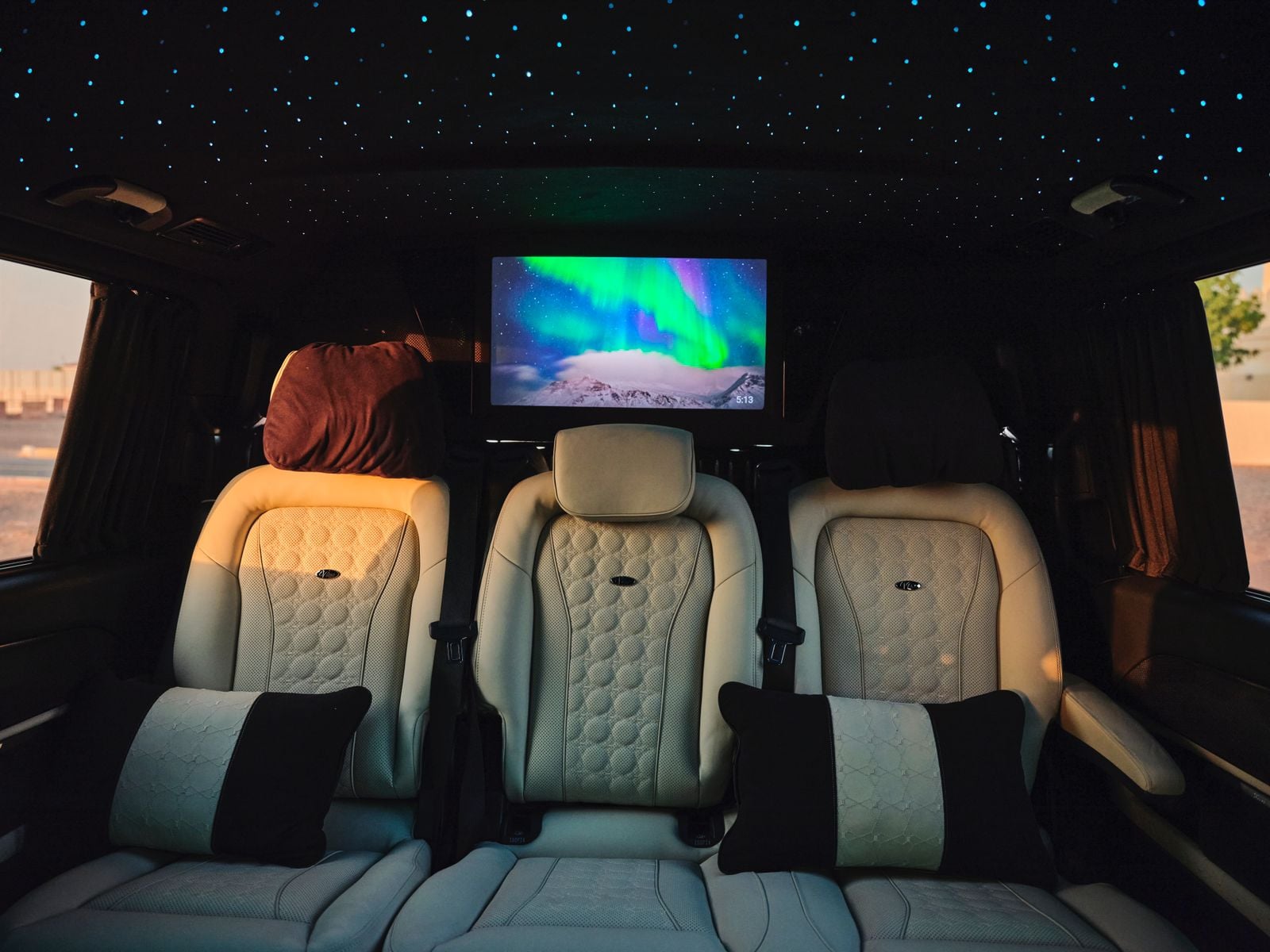 Mercedes V250 VIP Line for rent in Dubai, photo 3
