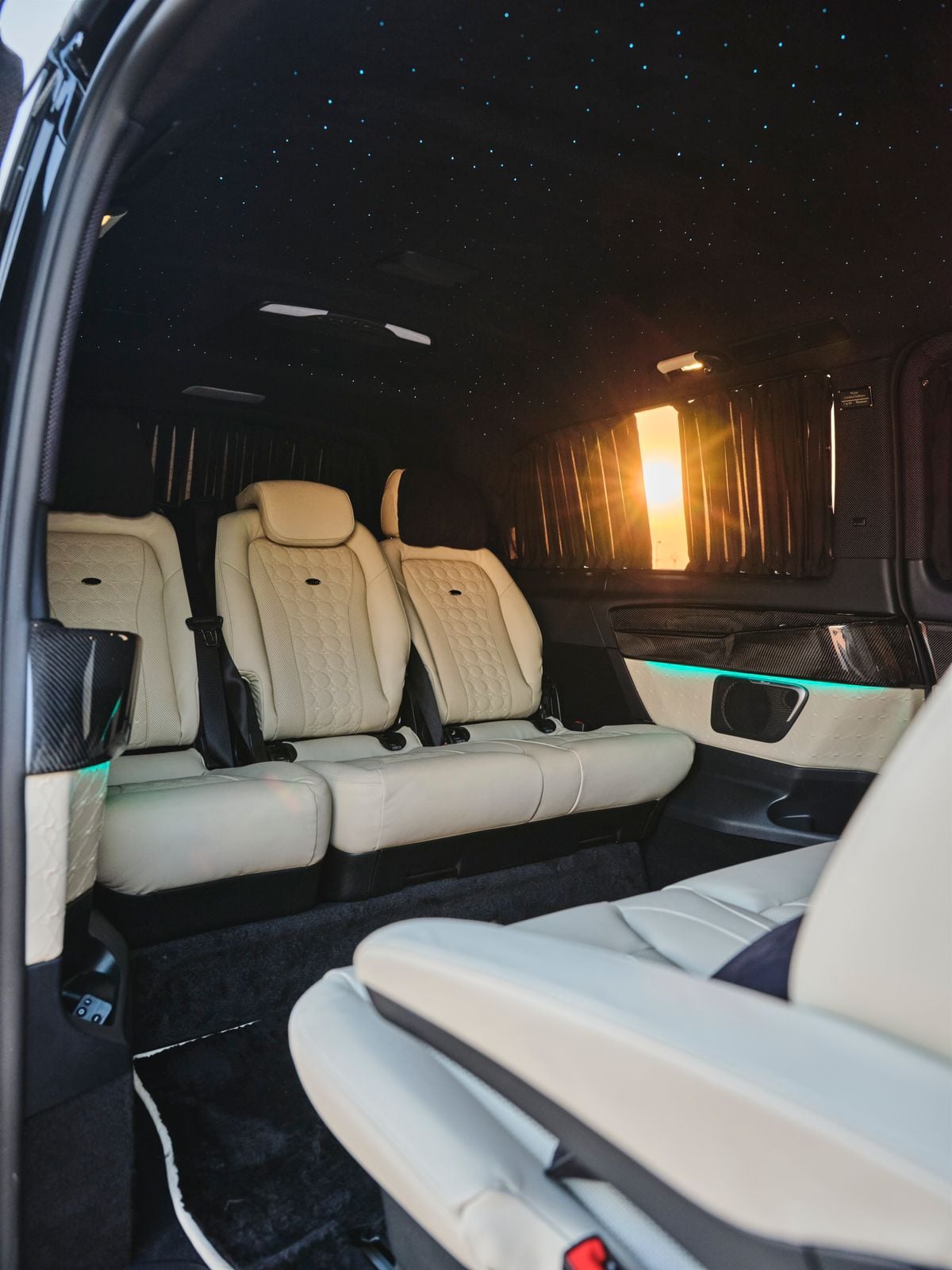 Mercedes V250 VIP Line for rent in Dubai, photo 4
