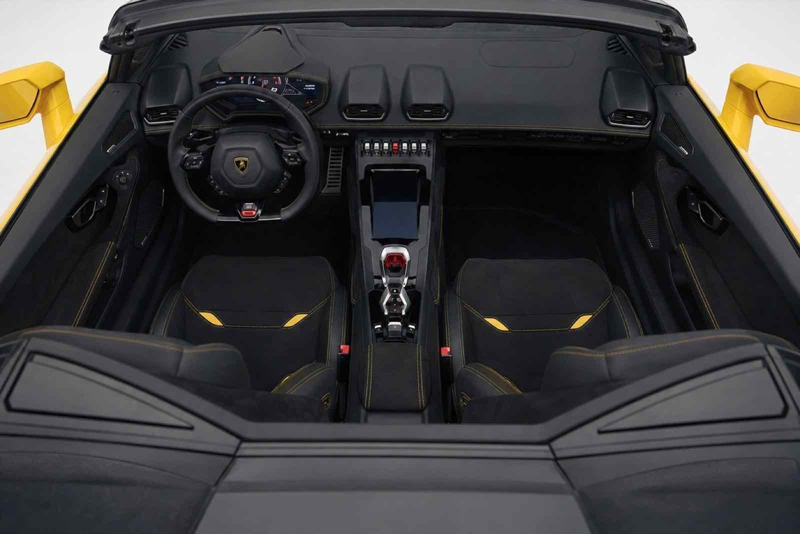 Lamborghini Evo Spider for rent in Dubai, photo 5
