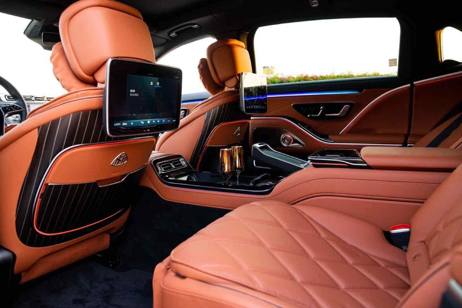 Mercedes Maybach S 680 for rent in Dubai, photo 8