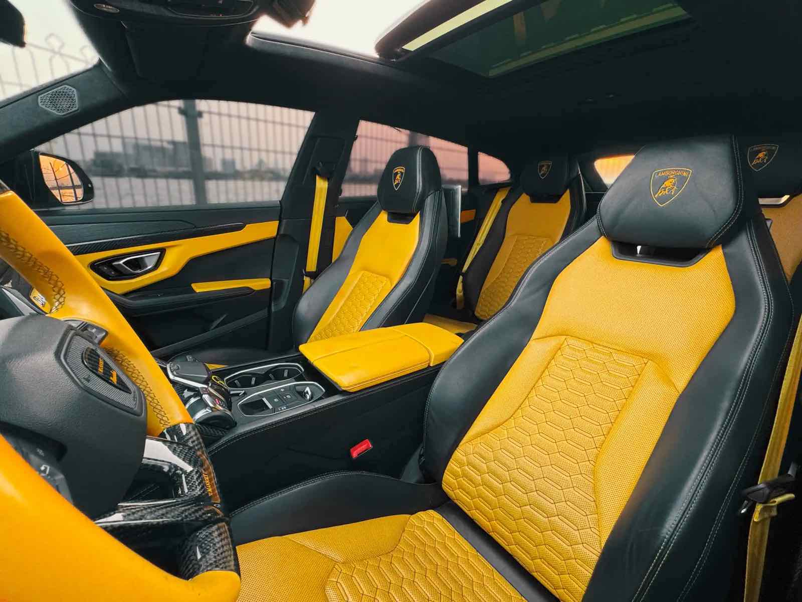 Urus Mansory Original for rent in Dubai, photo 7