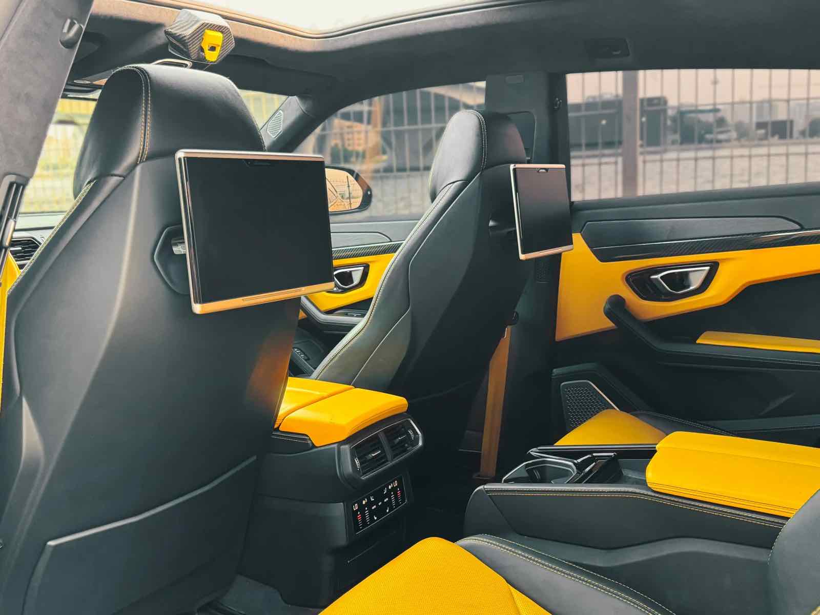 Urus Mansory Original for rent in Dubai, photo 8