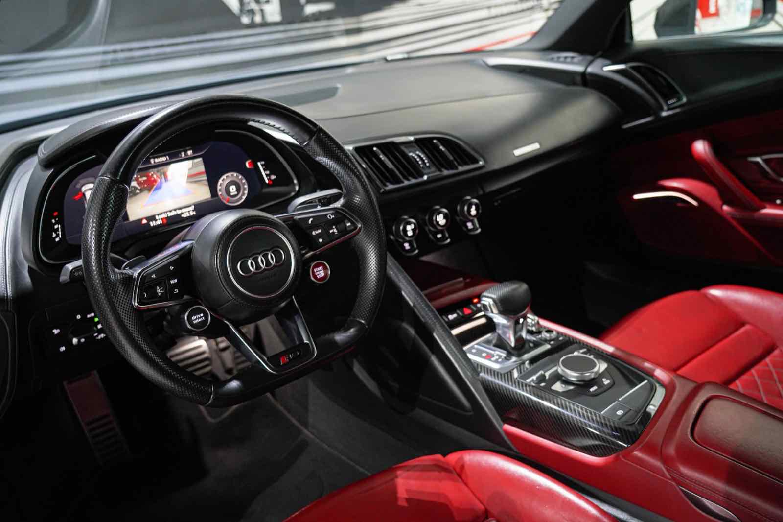 Audi R8 (V10) for rent in Dubai, photo 3