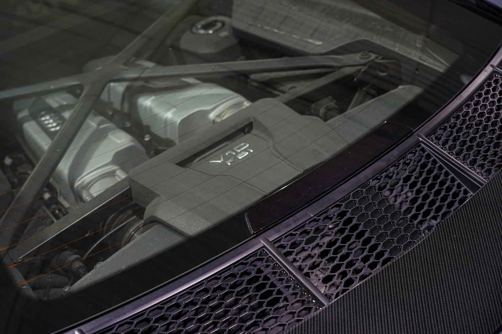 Audi R8 (V10) for rent in Dubai, photo 7