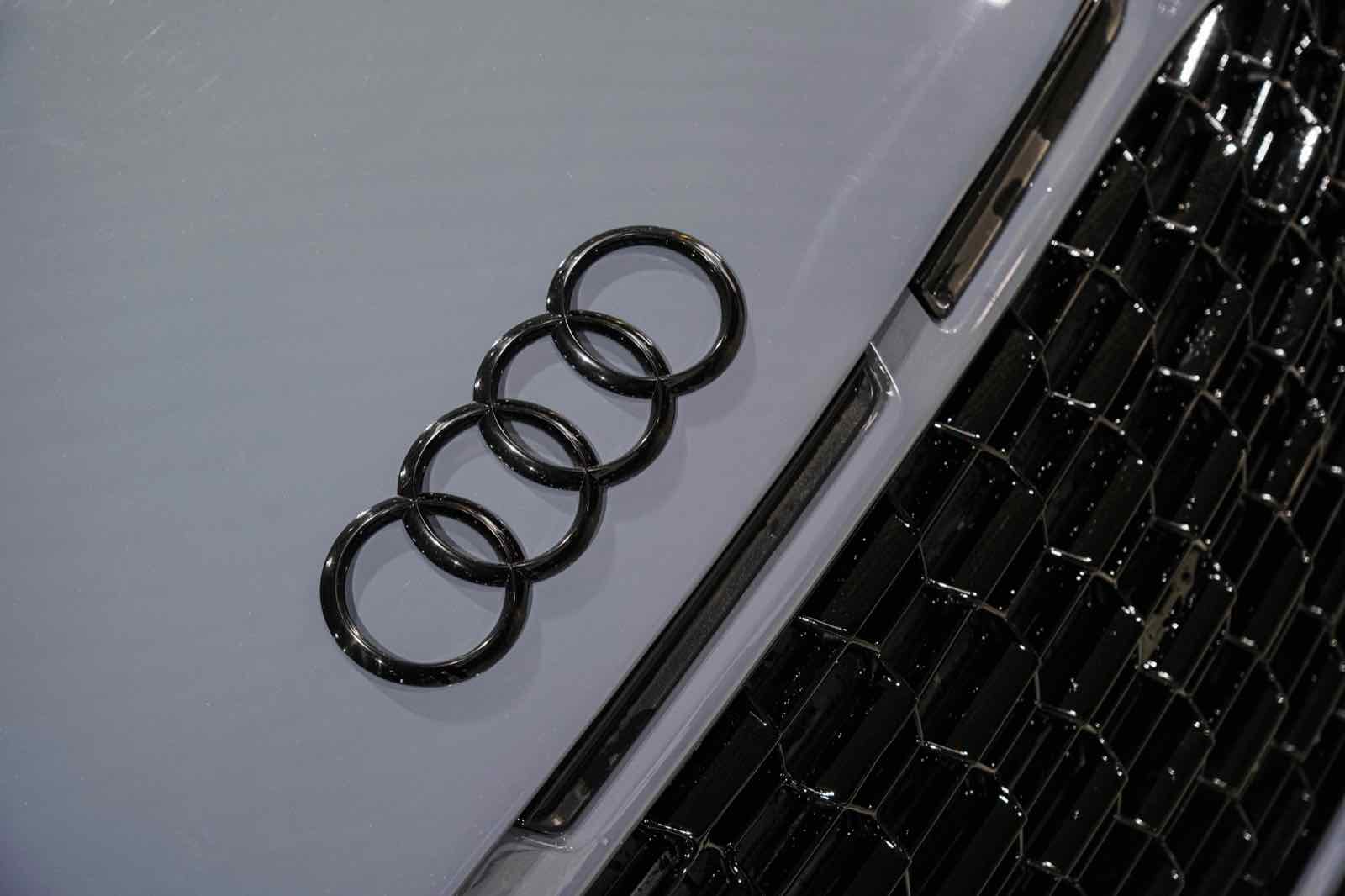 Audi R8 (V10) for rent in Dubai, photo 8