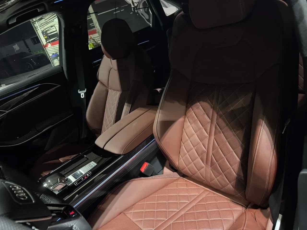 Audi S8 for rent in Dubai, photo 2