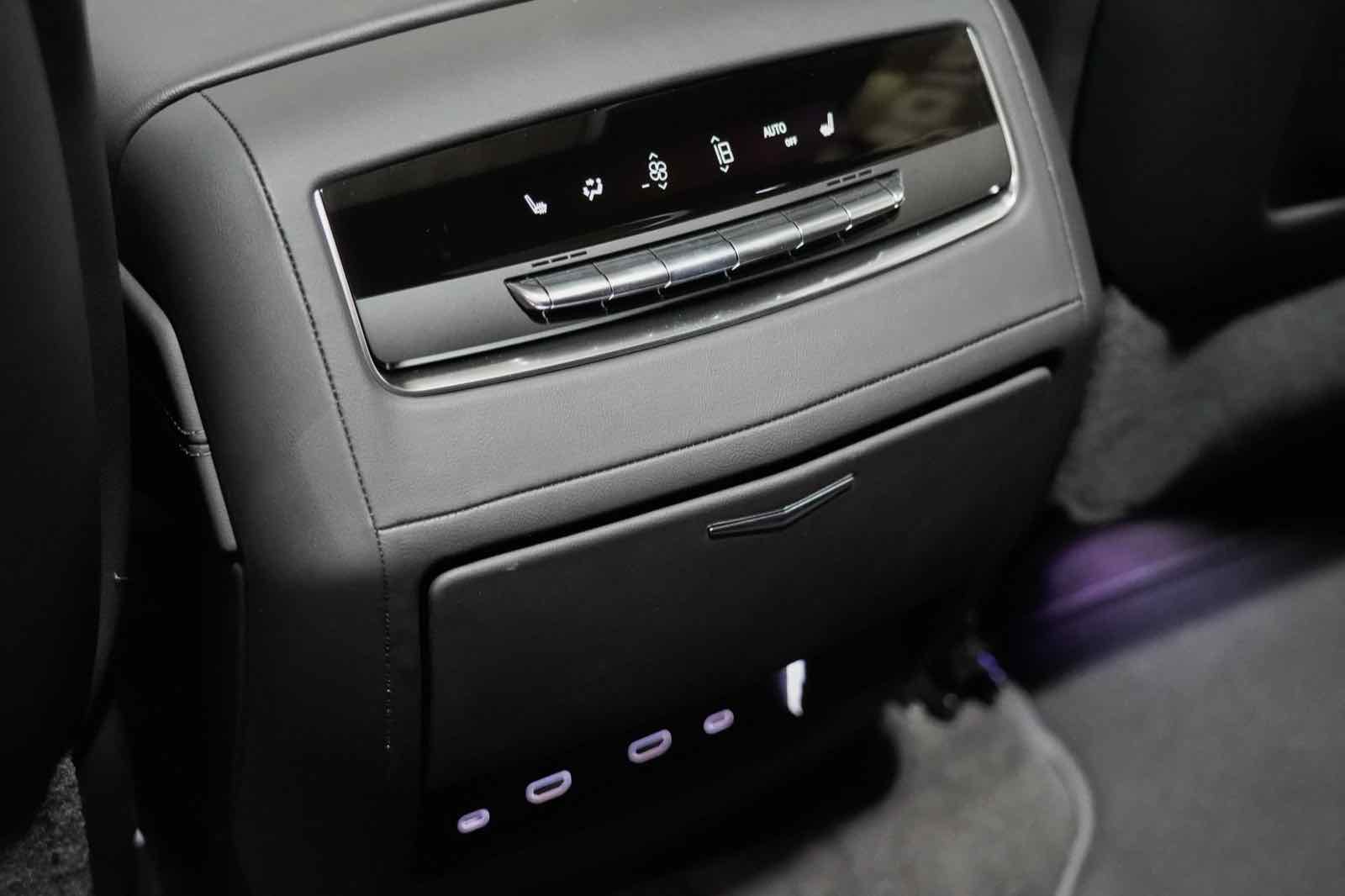 Cadillac Escalade ESV for rent in Dubai, photo 12