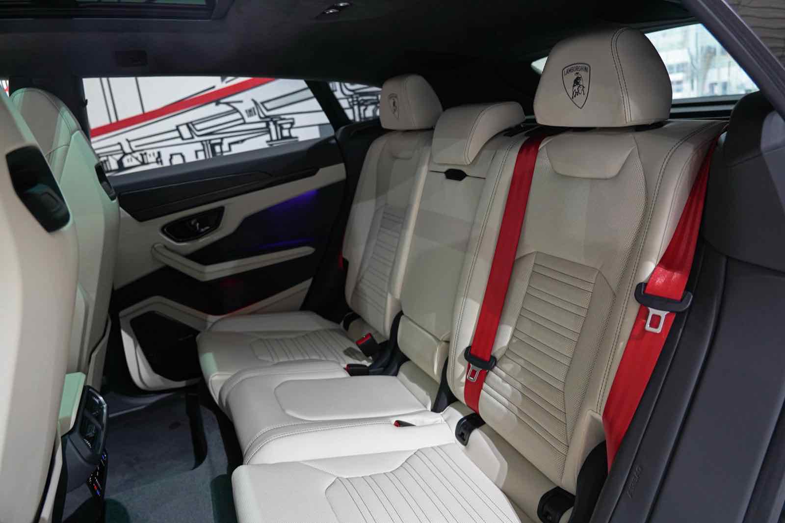 Lamborghini Urus SE (Hybrid) for rent in Dubai, photo 6