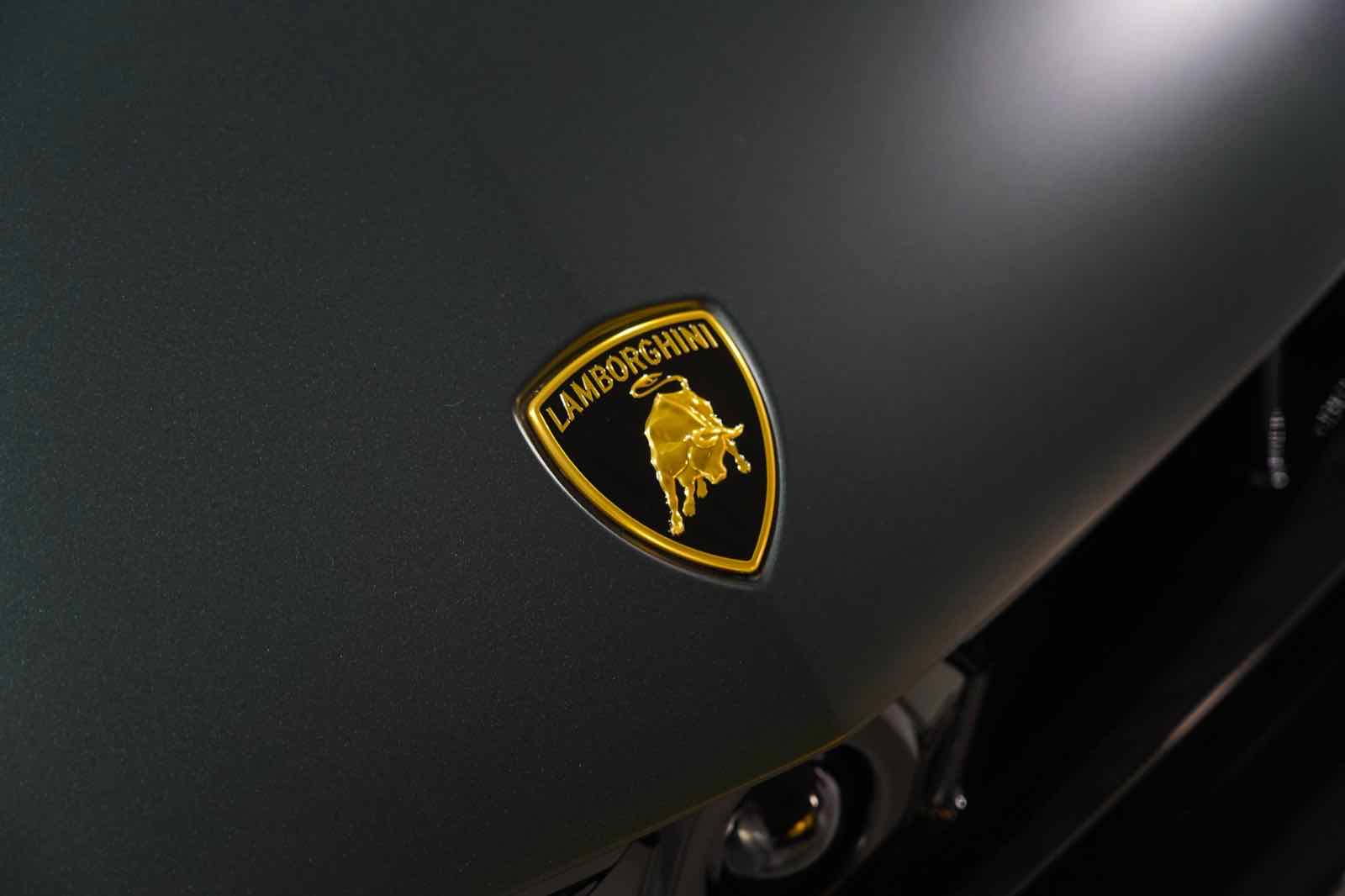 Lamborghini Urus SE (Hybrid) for rent in Dubai, photo 8