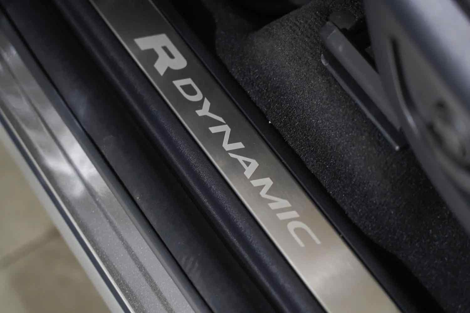 Land Rover Discovery Sport R Dynamic for rent in Dubai, photo 7