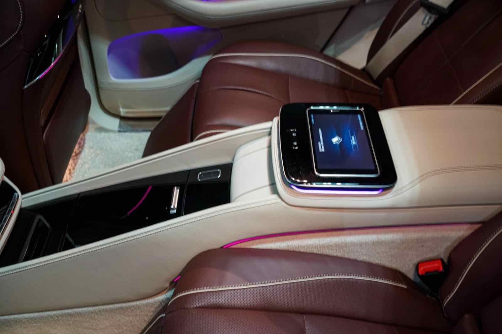 Mercedes GLS 600 MAYBACH for rent in Dubai, photo 9