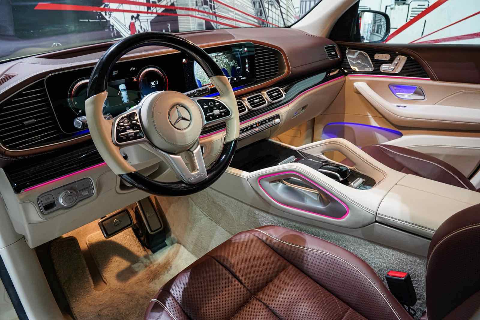 Mercedes GLS 600 MAYBACH for rent in Dubai, photo 2