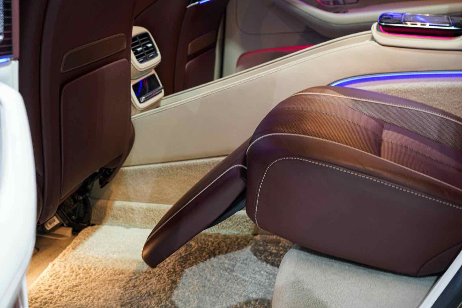 Mercedes GLS 600 MAYBACH for rent in Dubai, photo 8