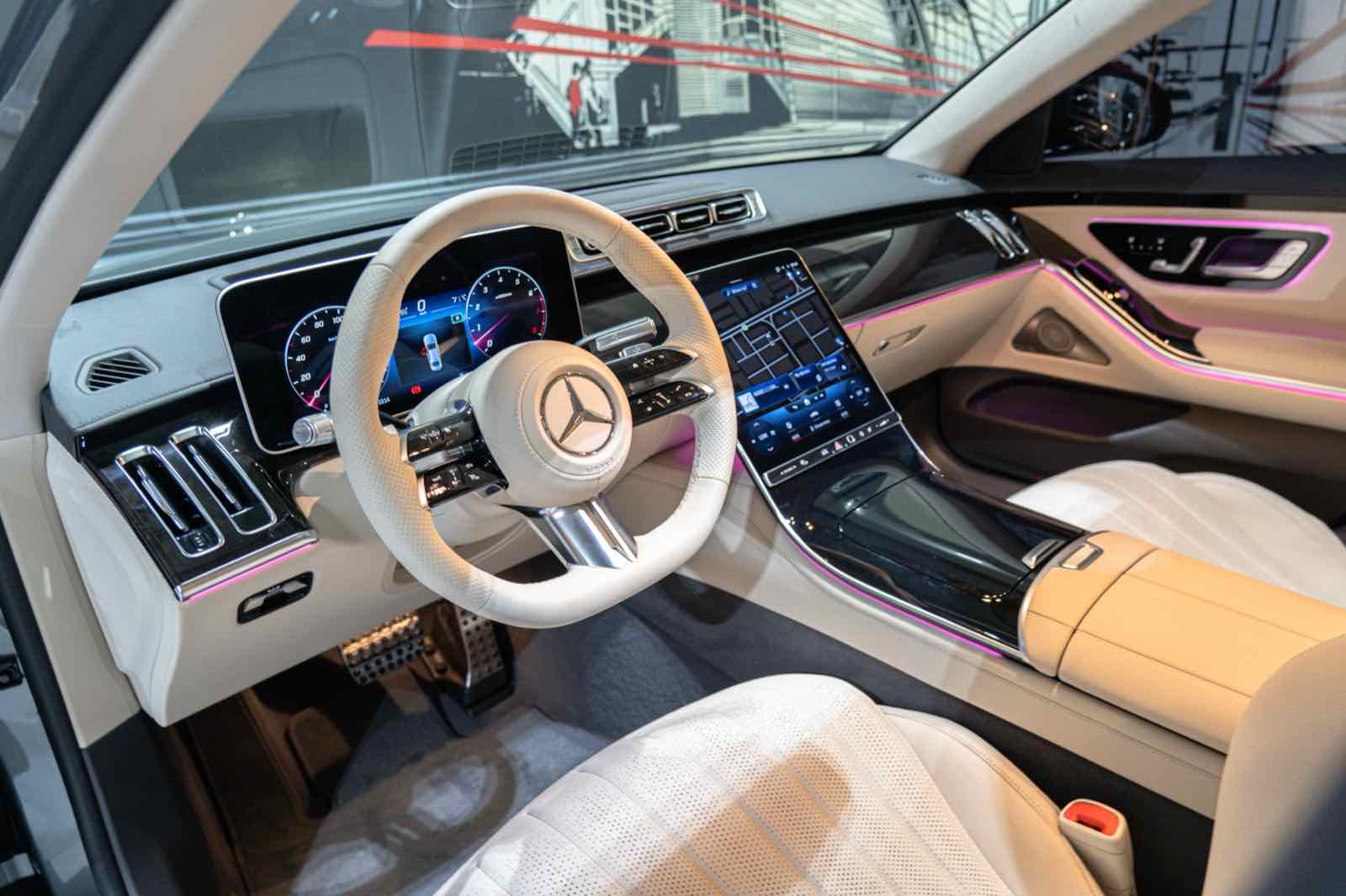 Mercedes S500 AMG for rent in Dubai, photo 3