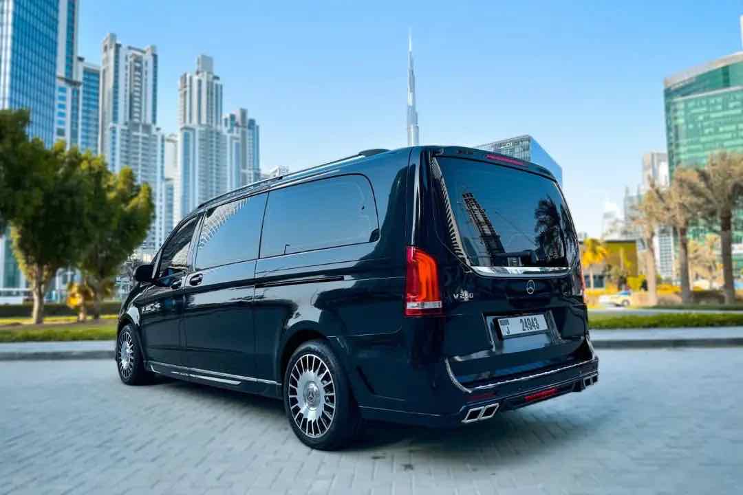 Mercedes V250 for rent in Dubai, photo 5