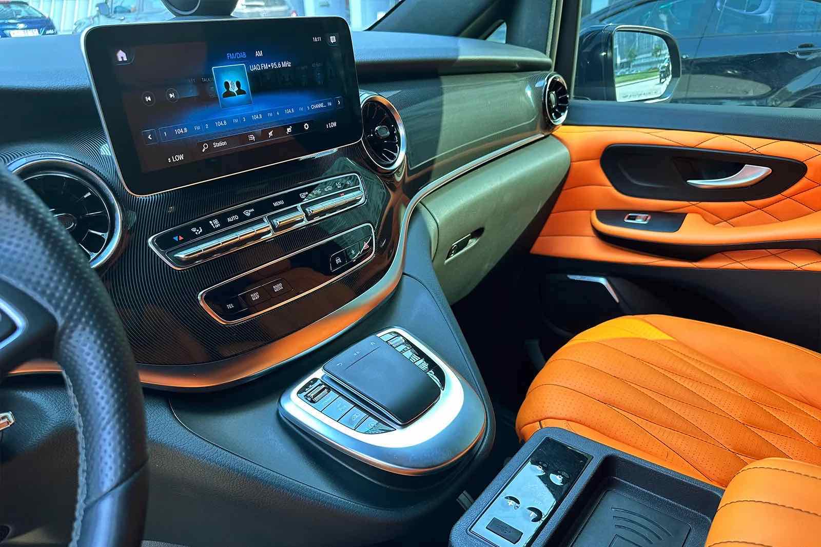 Mercedes V250 Falcon Edition for rent in Dubai, photo 3