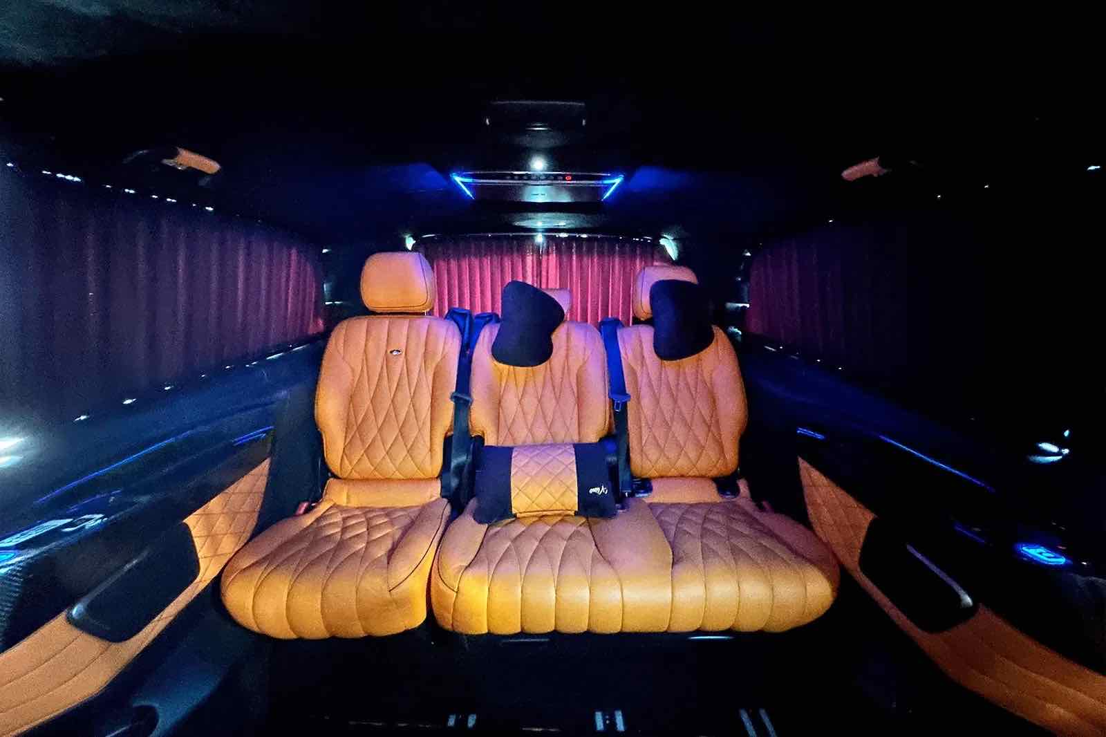 Mercedes V250 Falcon Edition for rent in Dubai, photo 6