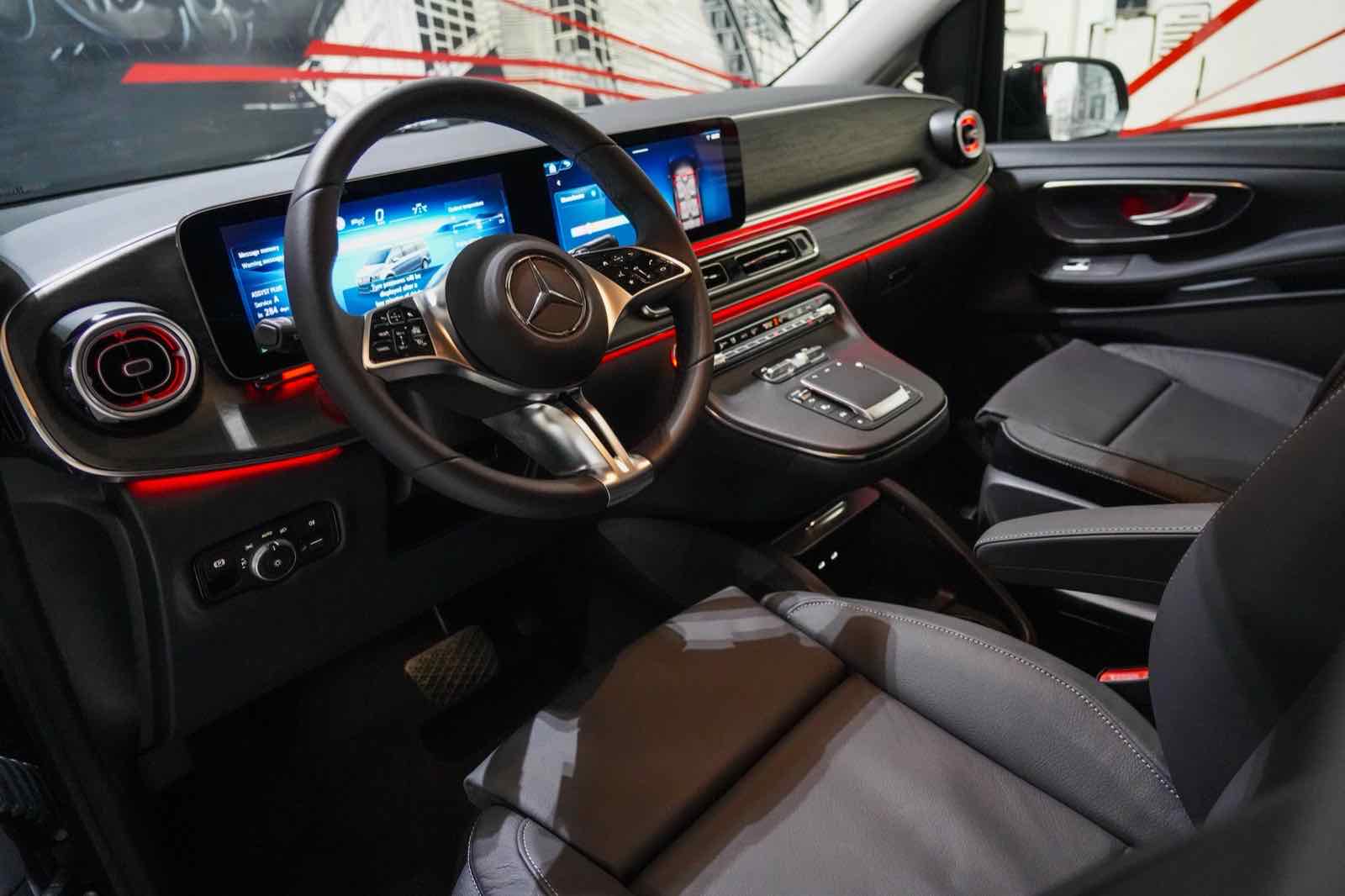 Mercedes V300 for rent in Dubai, photo 2
