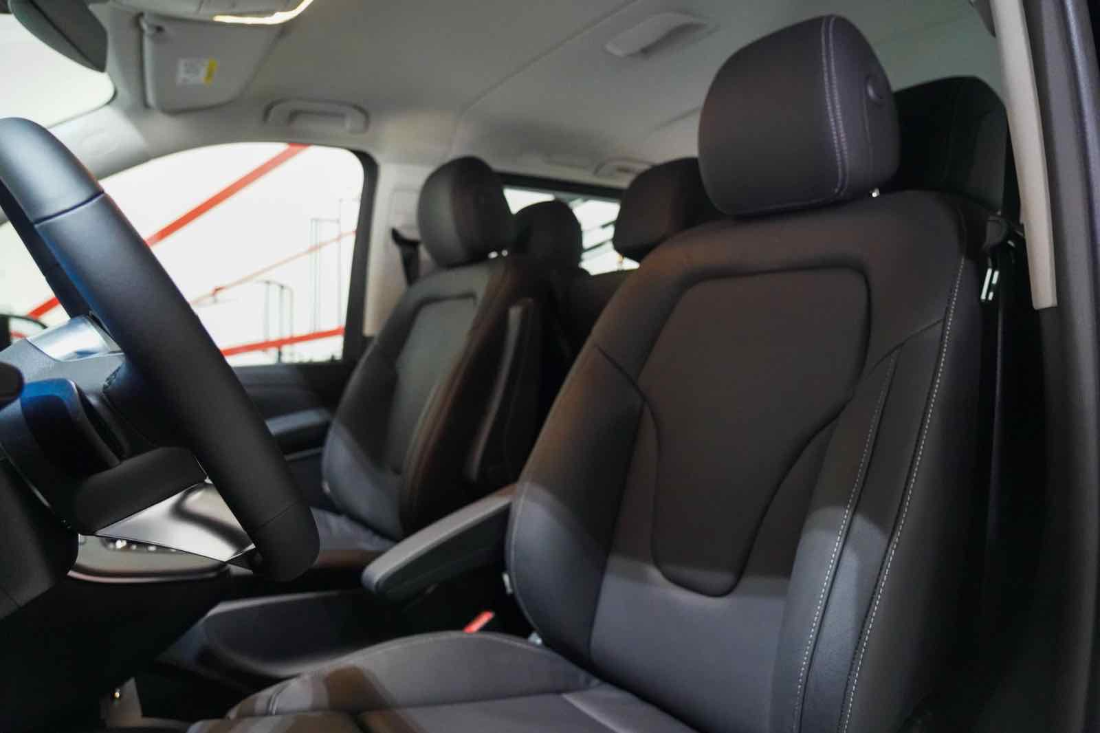 Mercedes V300 for rent in Dubai, photo 3