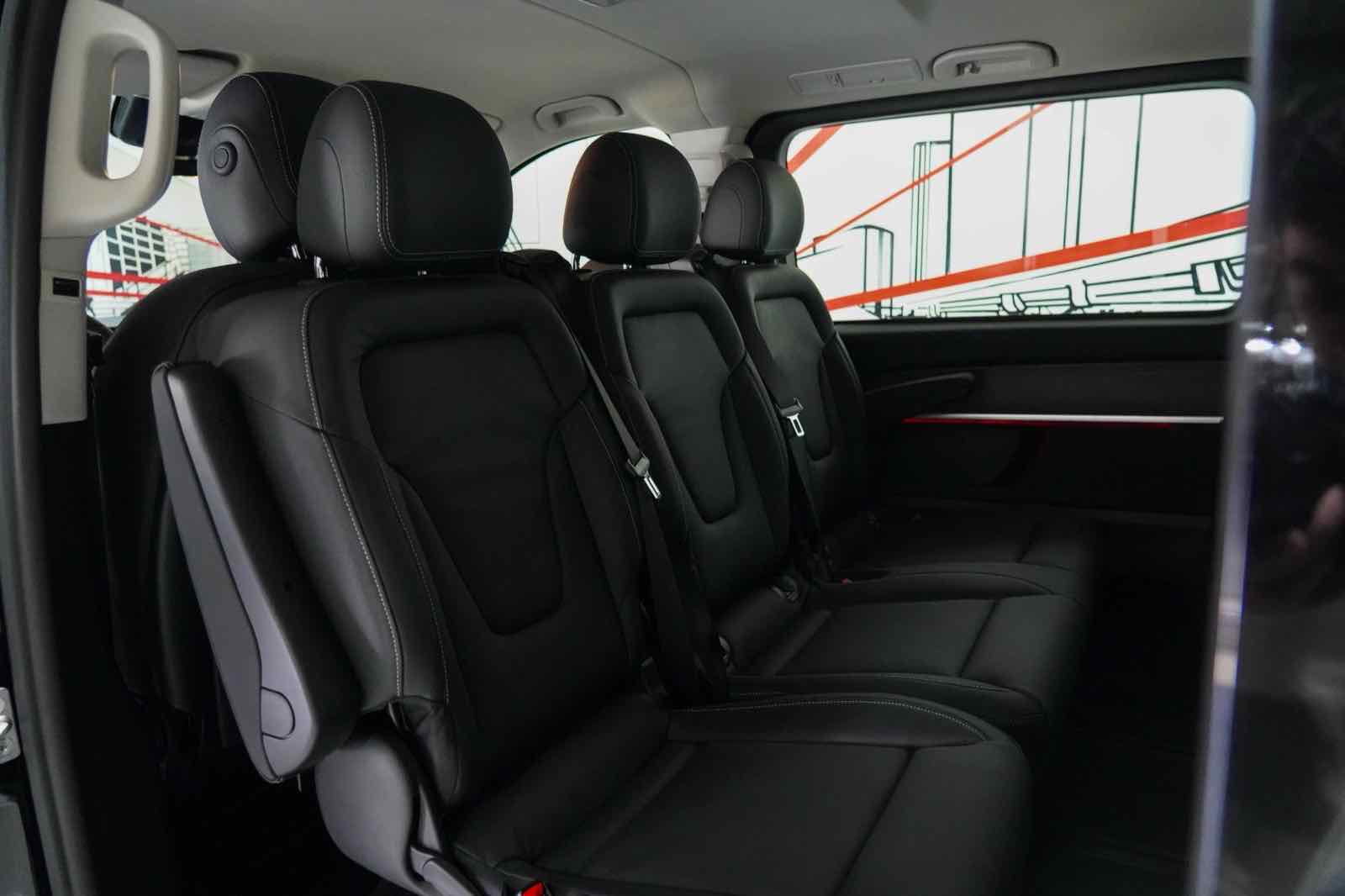 Mercedes V300 for rent in Dubai, photo 4