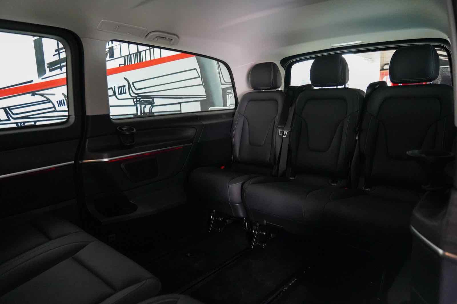 Mercedes V300 for rent in Dubai, photo 5