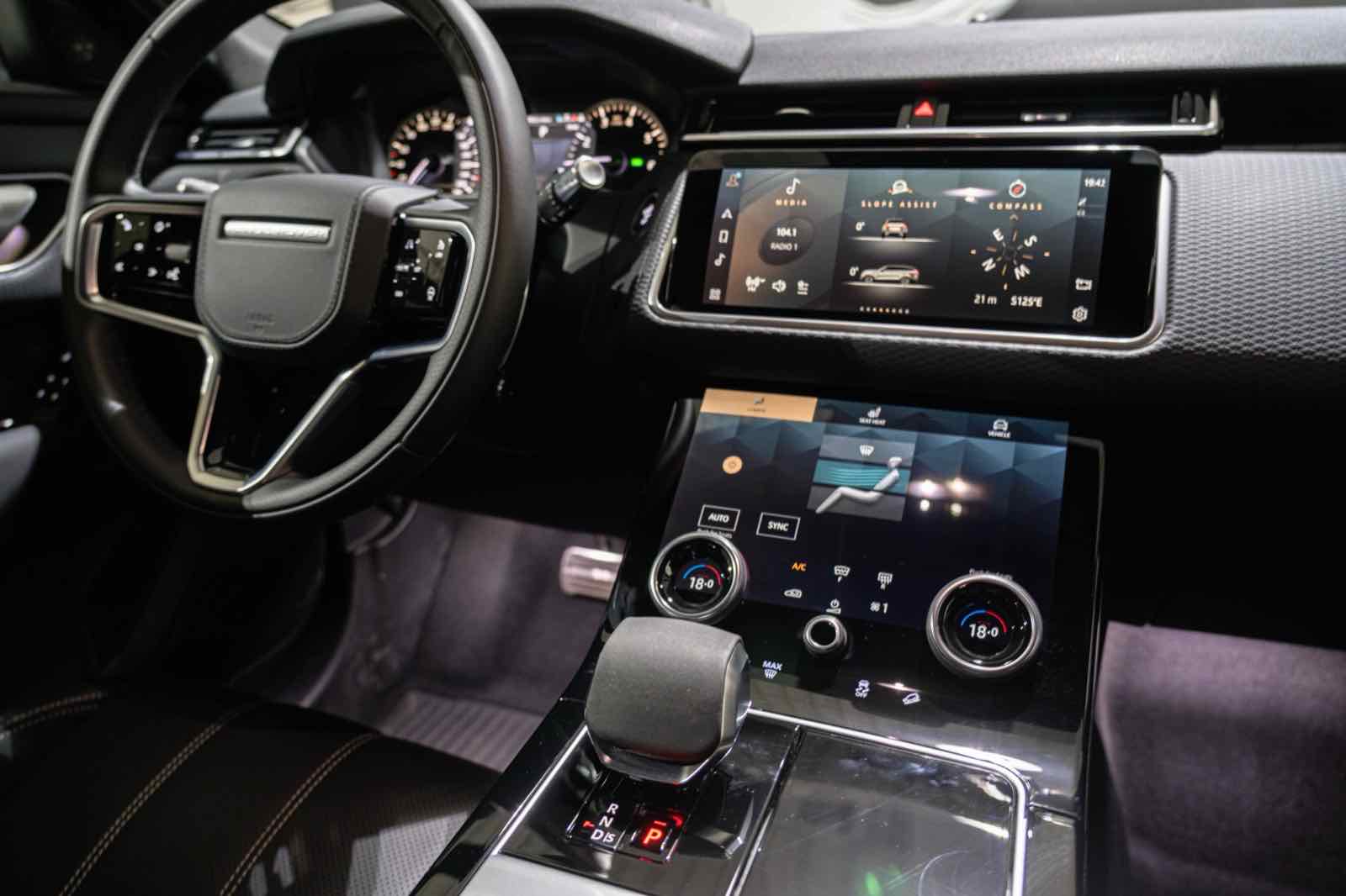Range Rover Velar R Dynamic for rent in Dubai, photo 4
