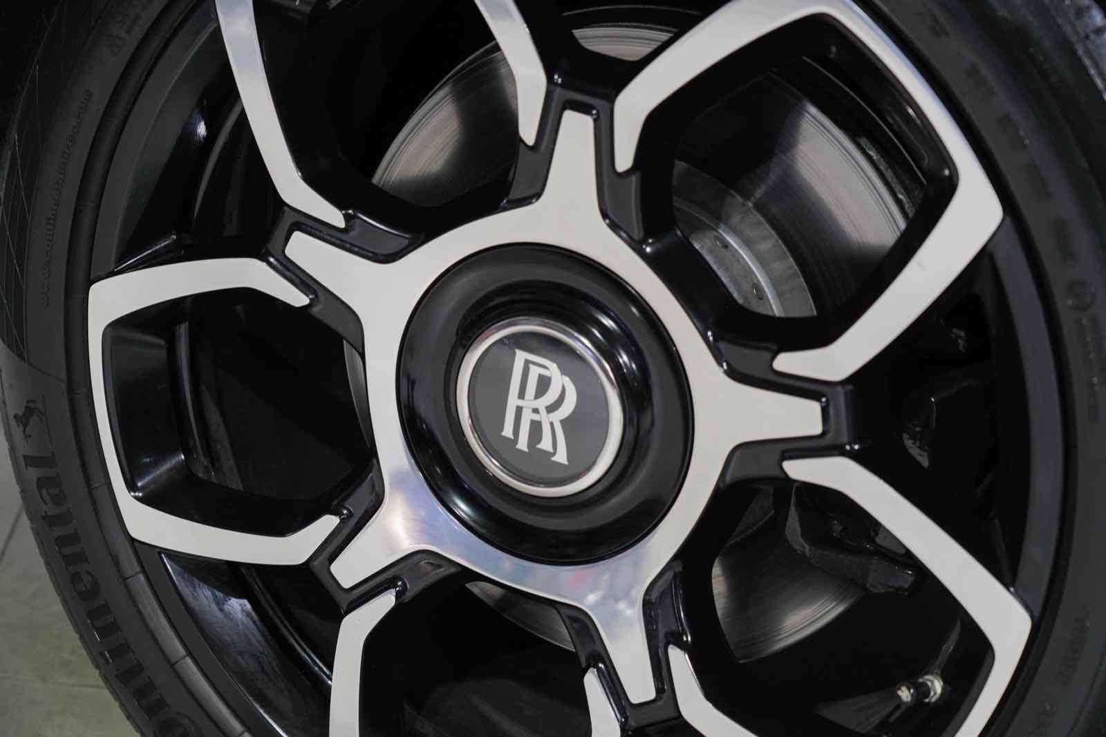 Rolls Royce Cullinan Black Badge for rent in Dubai, photo 13