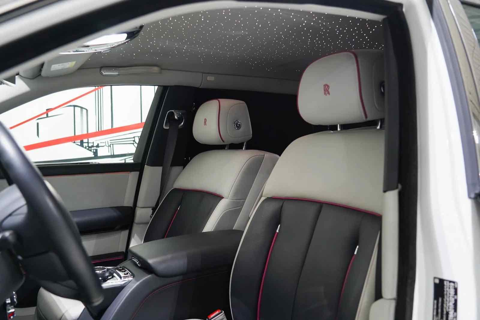 Rolls Royce Phantom Series II for rent in Dubai, photo 4