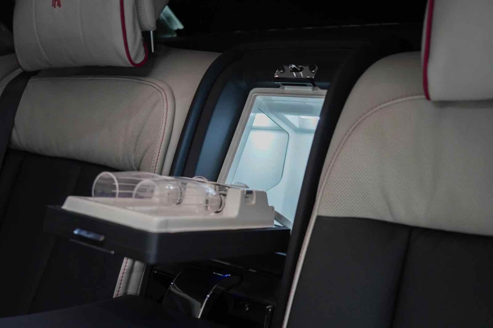 Rolls Royce Phantom Series II for rent in Dubai, photo 7