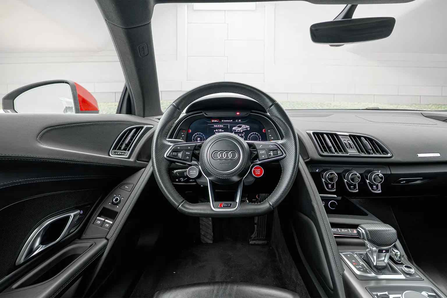Audi R8 V10 Spyder for rent in Dubai, photo 2