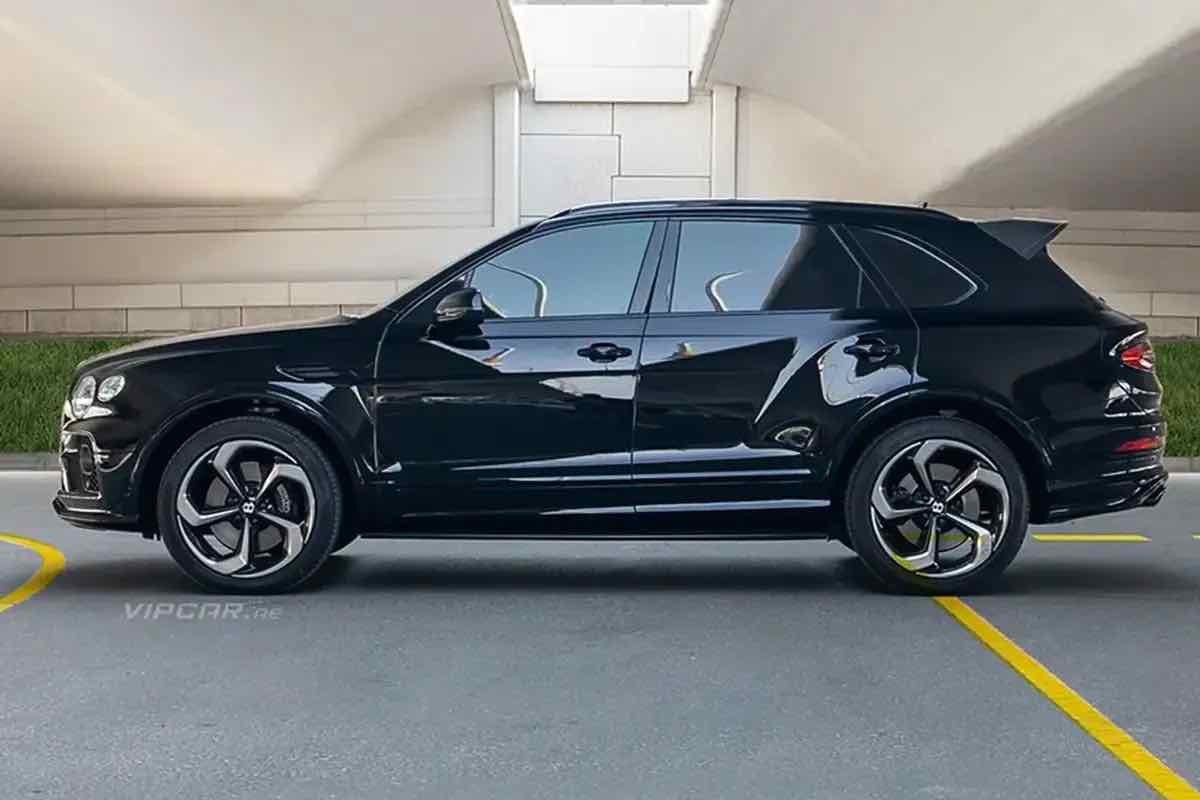 Bentley Bentayga S for rent in Dubai, photo 2