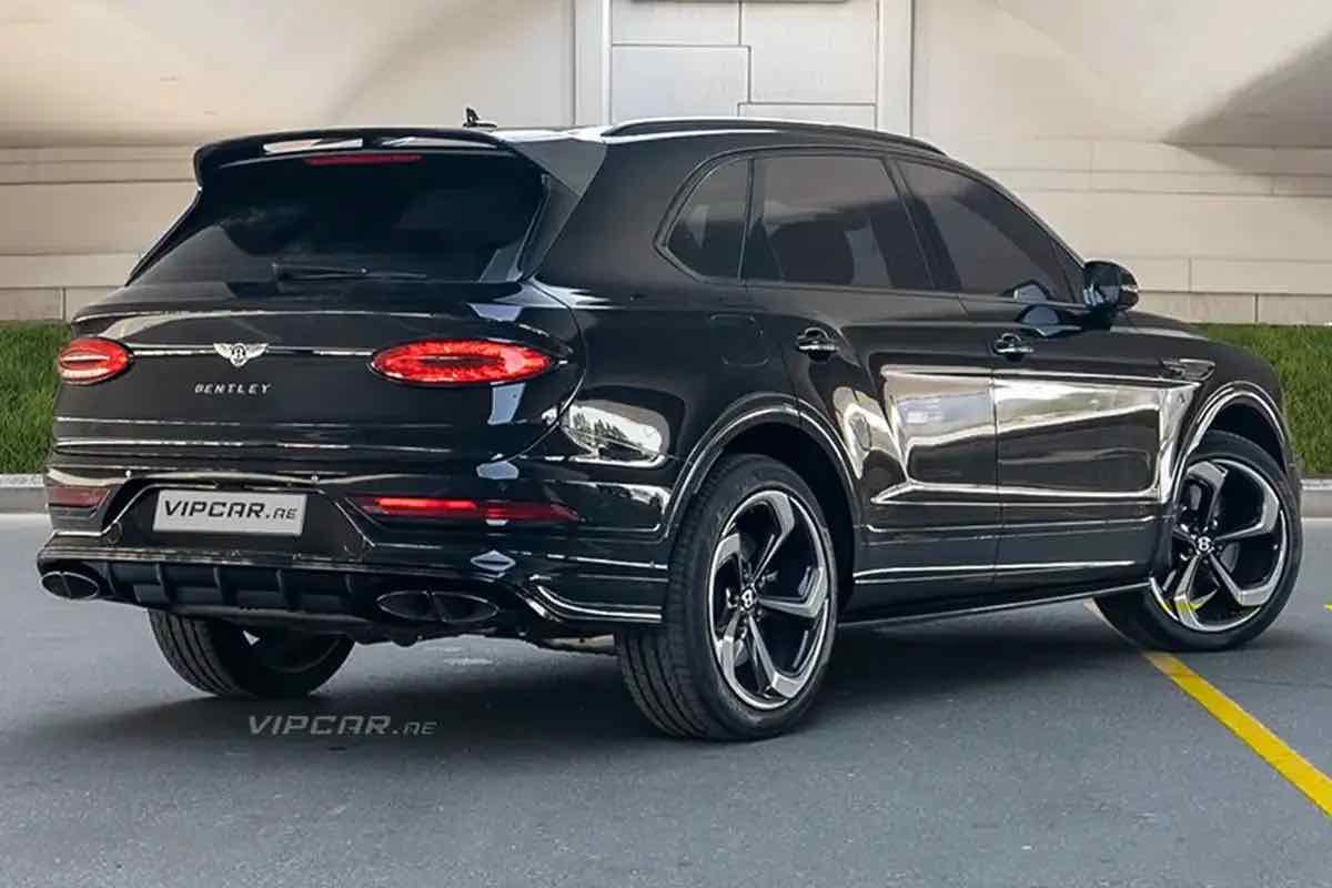 Bentley Bentayga S for rent in Dubai, photo 3