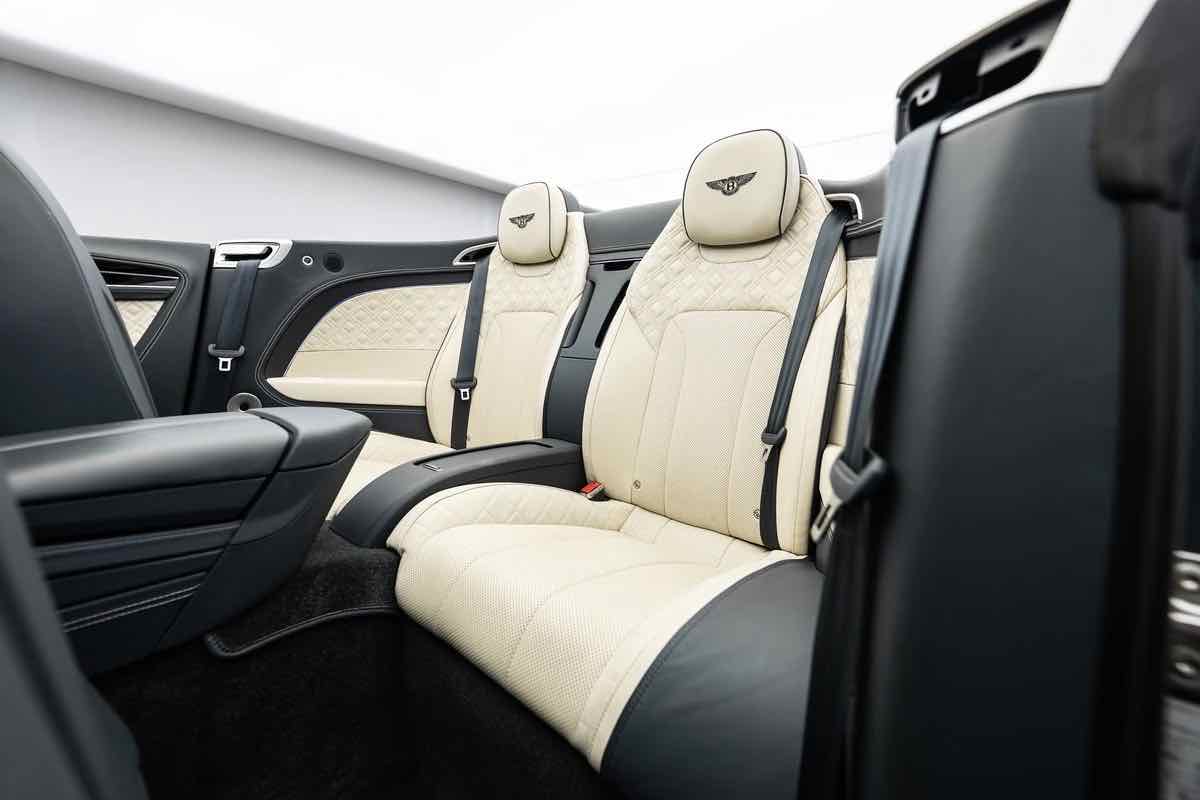 Bently Continental GTC for rent in Dubai, photo 3