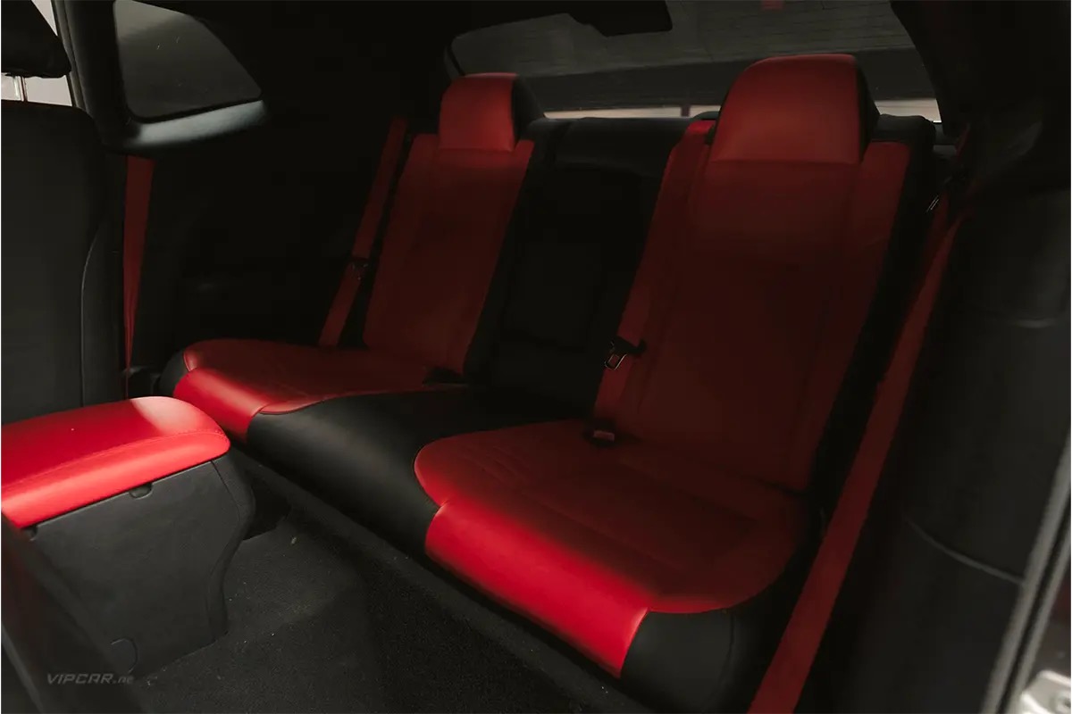 Dodge Challenger for rent in Dubai, photo 4