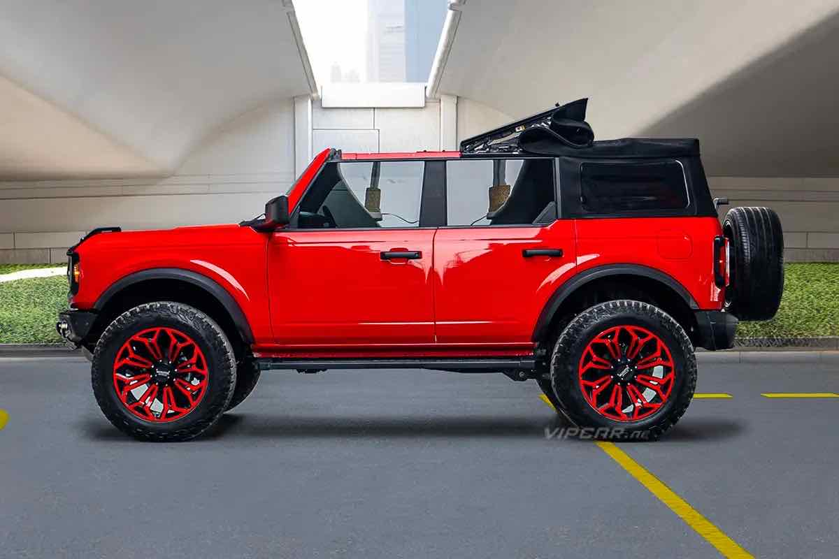Ford Bronco for rent in Dubai, photo 3