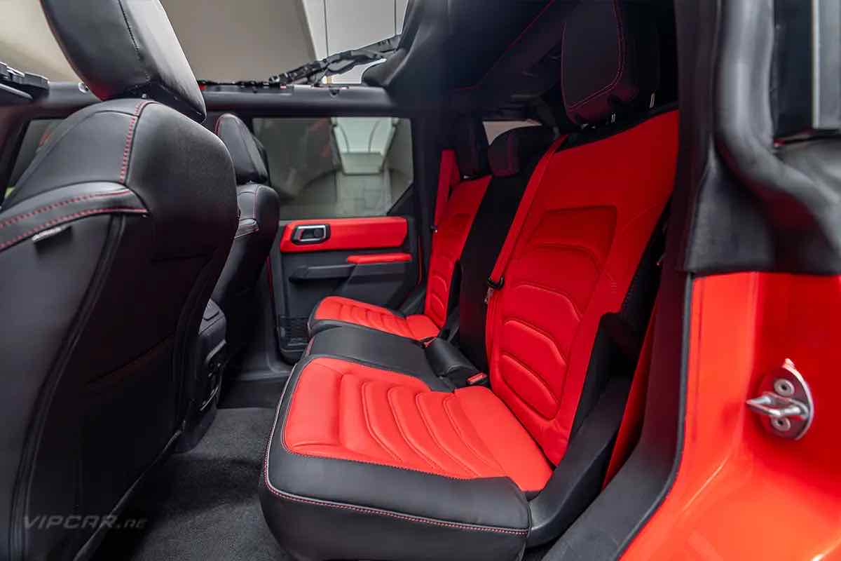 Ford Bronco for rent in Dubai, photo 7