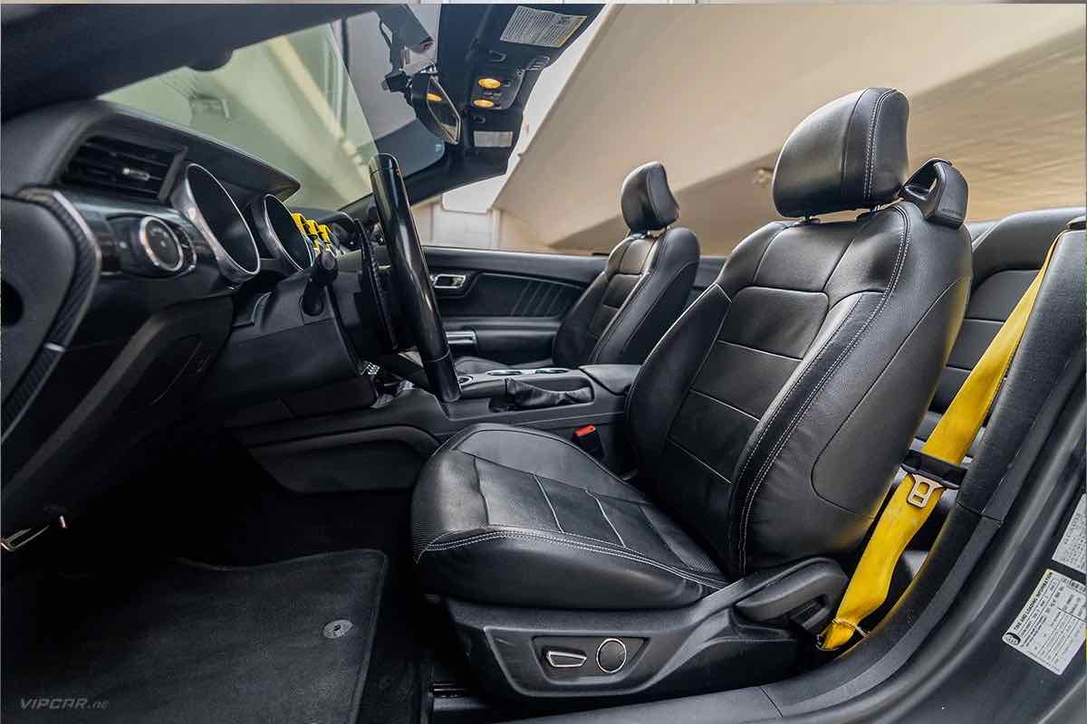 Ford Mustang for rent in Dubai, photo 8