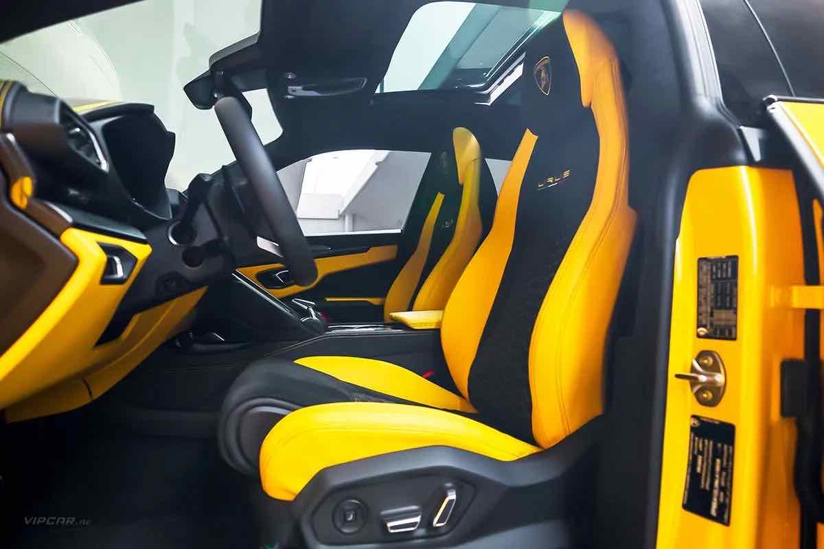 Lamborghini Urus Pearl Capsule for rent in Dubai, photo 6