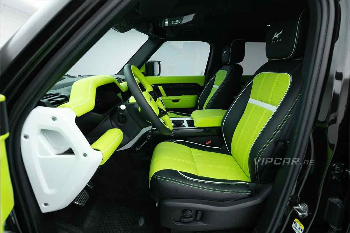 Land Rover Defender Kahn for rent in Dubai, photo 4
