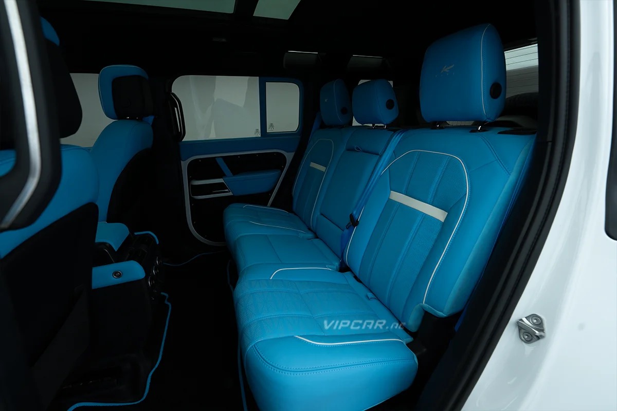 Land Rover Defender Kahn Edition for rent in Dubai, photo 4