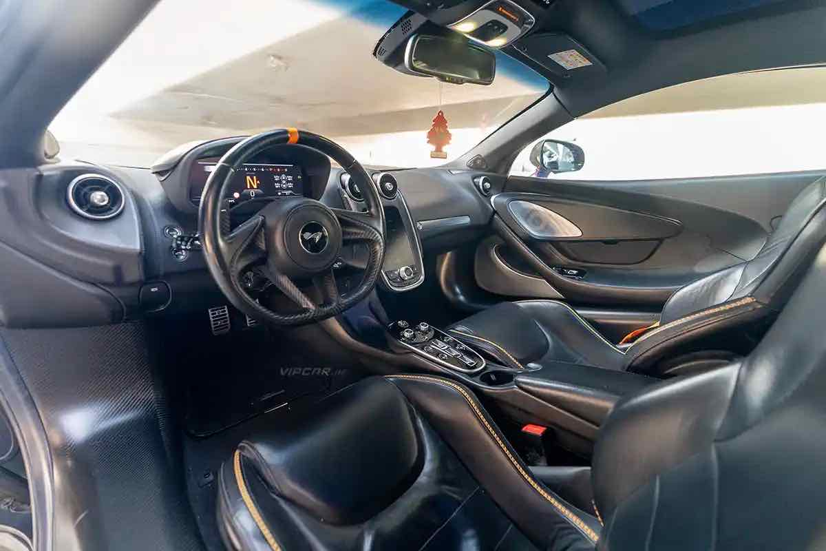 McLaren GT for rent in Dubai, photo 5