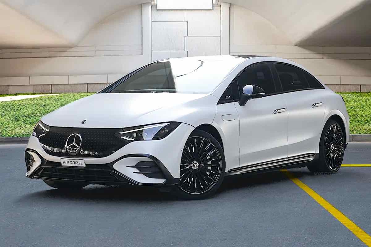 Mercedes Benz EQE 350, luxury car rental in Dubai