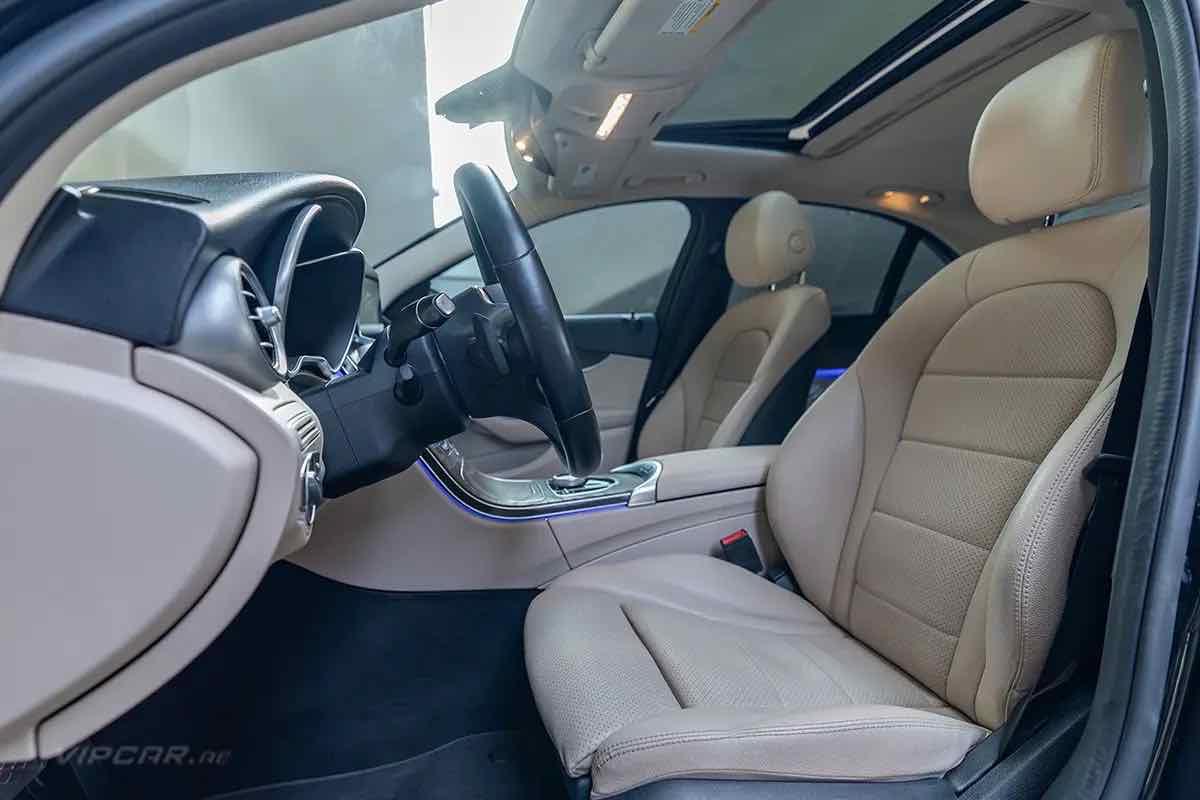 Mercedes C300 for rent in Dubai, photo 6